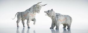 Origami-Figuren eines Bullen und eines Bären aus Zeitungspapier mit Börsenkursen, symbolisch für steigende und fallende Aktienmärkte.